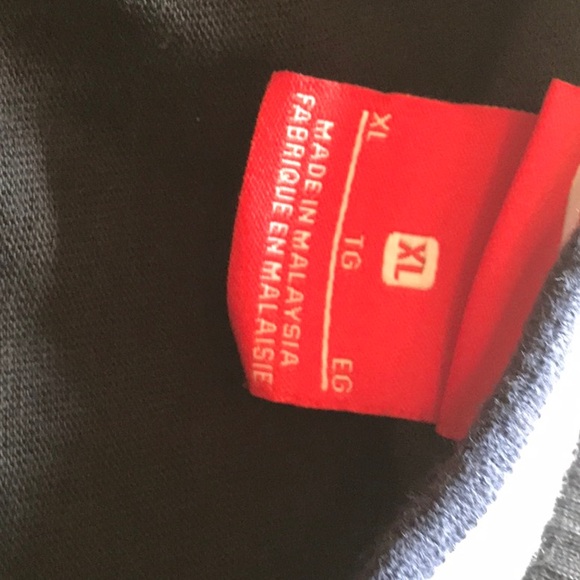 Nike CropTop - Picture 2 of 2